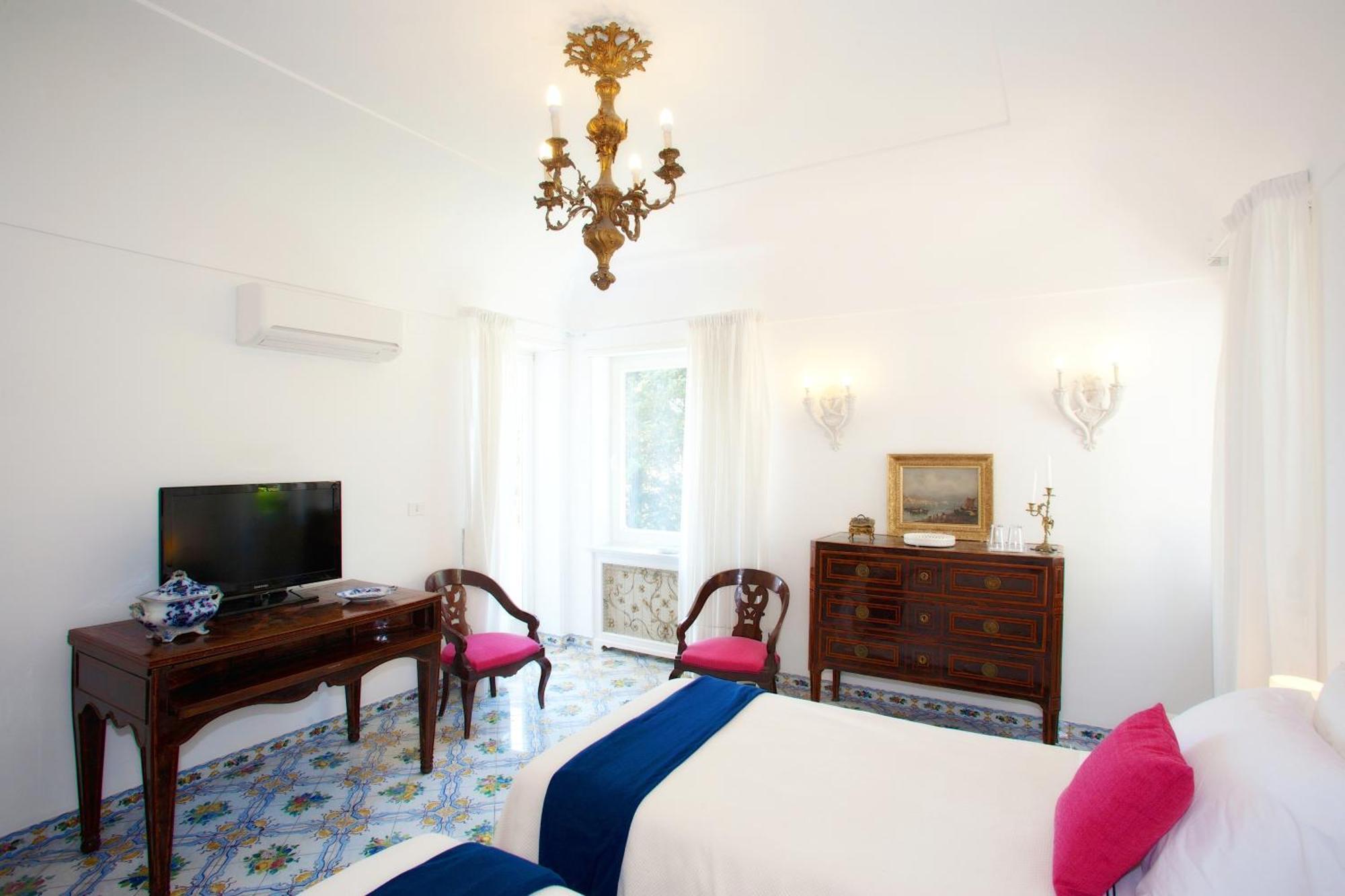Silia 3* Capri